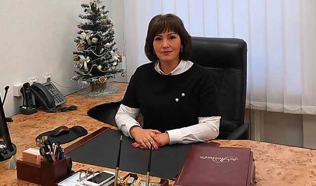 Начальница Николаевского центра занятости вымогала взятки у подсиненных, ее арестовали