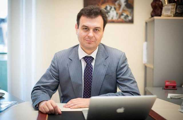 За налоги у Зеленского будет отвечать Хомутынник? Расследование