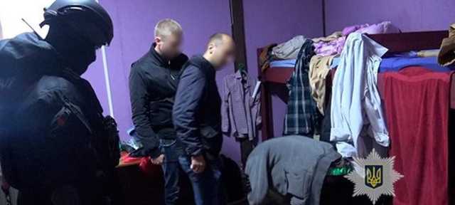 49 иностранцев-нелегалов задержаны на рынке "Троещина" в Киеве