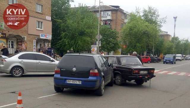 Под Киевом пьяный полковник устроил ДТП: фото виновника