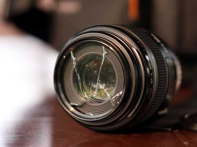 На Волині побили журналістів і пошкодили камеру