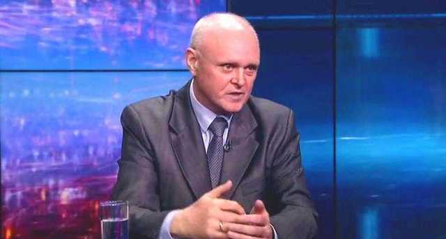 Команда Зеленського не змінюватиме курс щодо НАТО та війни з Росією, — Апаршин