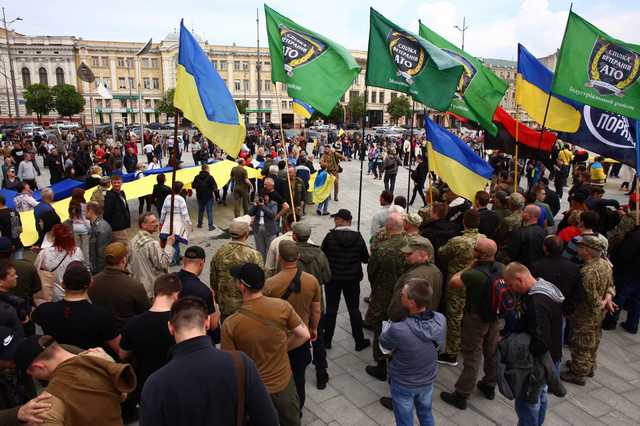 В центре Харькова митингуют против сноса палатки атошников