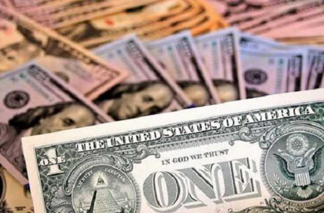 Гривна с новыми силами «атаковала» доллар: свежий курс валют