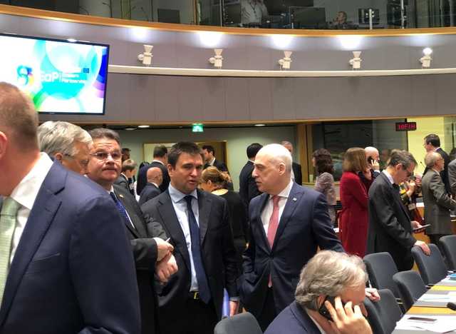 Климкин заявил, что Киев готовит «сюрпризы» в ответ на раздачу паспортов РФ