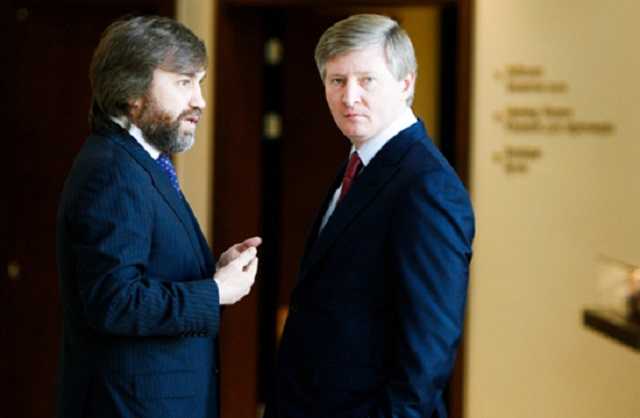 Вадим Новинский и Виталий Хомутынник платят американской компании за конфиденциальность своих полетов