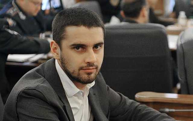 Порошенко присвоїв звання генерала своєму охоронцеві, – депутат