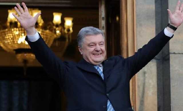 Порошенко рискует загреметь на нары и за массовую раздачу наград — мнение