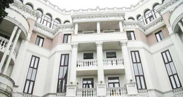 "Влиятельные соседи": появились фото элитной недвижимости Зеленского в Крыму