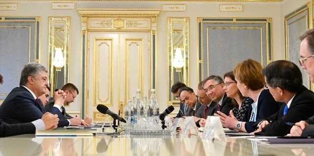 Михаил Подоляк: “Послы G7 просят “уйти”