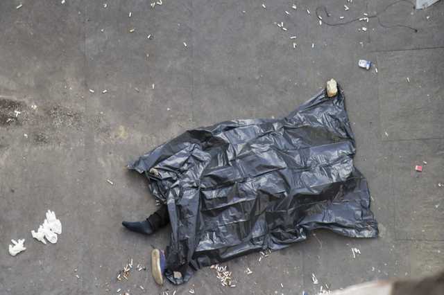 В Киеве подросток выпал из окна