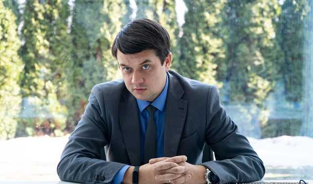 Советник Зеленского сказал, почему парламент превратился «в закрытое акционерное общество»