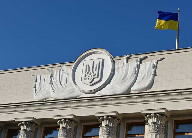 Эксперт считает, что языковые комиссии могут стать элементом политического давления и манипуляций