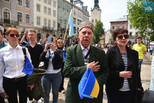 «Крим – це Україна», – у Львові вшановують 75-ті роковини депортації кримських татар