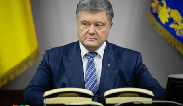 Порошенко дал орден Волкеру и ранг посла Арьеву
