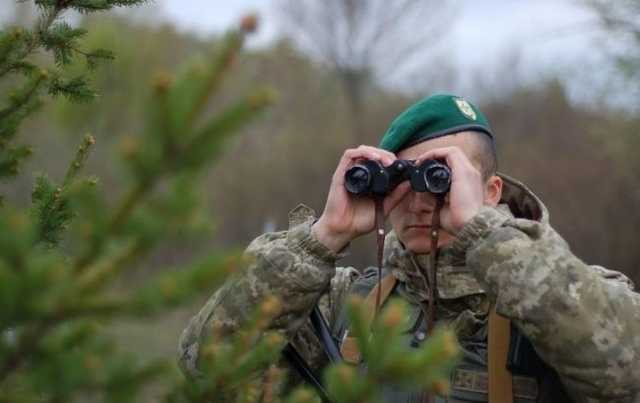 Во Львовской области пограничники задержали группу нелегалов