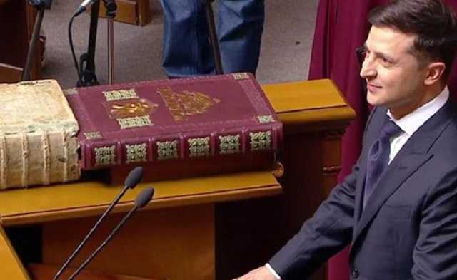 Официальный сайт президента Украины начали обновлять под Зеленского