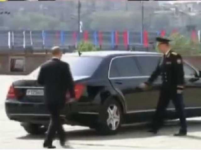 Почувствуйте разницу: в сети бурно обсуждают сравнение инаугураций Зеленского и Путина