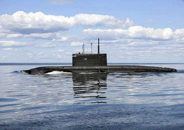Подводная лодка России вышла в Черное море для боевых учений