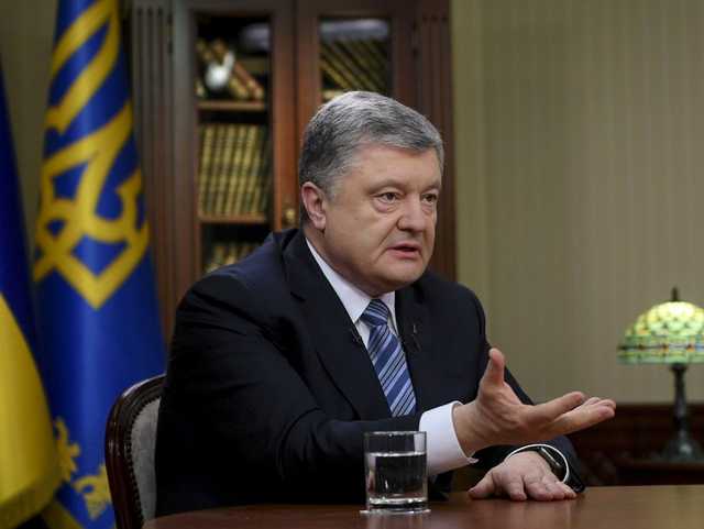 Порошенко отреагировал на заявление Портнова о госизмене
