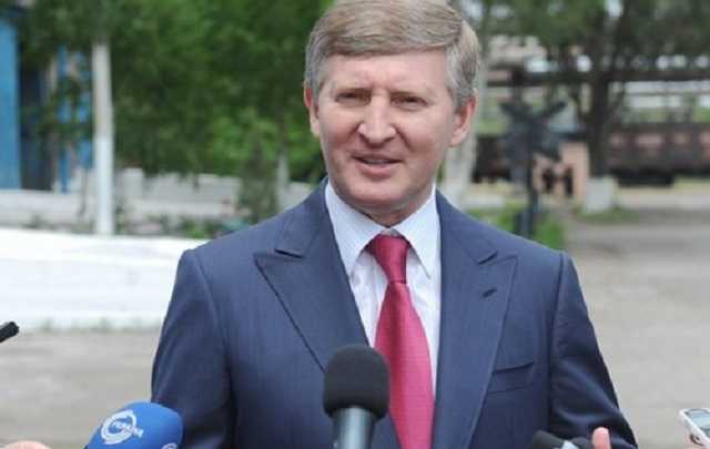 Кабмин под занавес своего термина стал молчаливым сообщником Ахметова – Лещенко