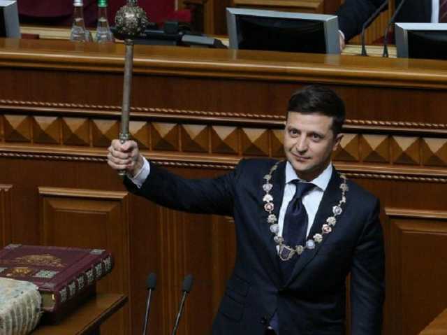 Страну ждут серьезные перемены: астролог рассказала, как сочетаются гороскопы Зеленского и Украины