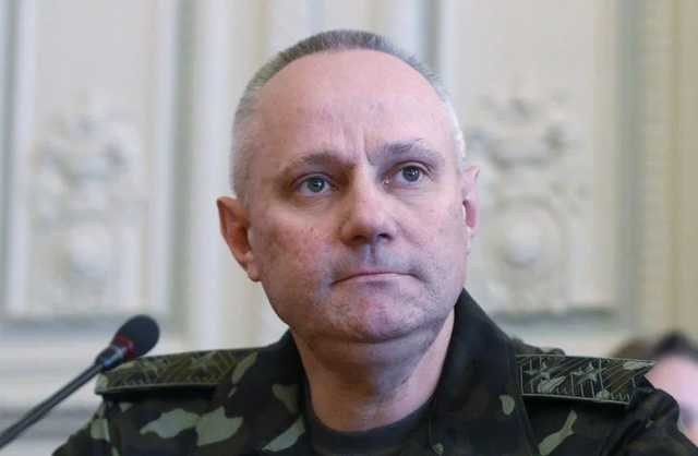 Полторак представил начальника Генштаба Руслана Хомчака Вооруженным силам Украины, - видео