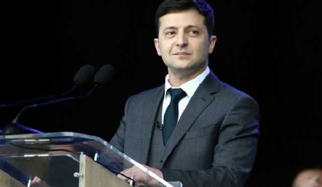 В НАПК обнаружили нарушения в декларации Зеленского, к Порошенко вопросов нет