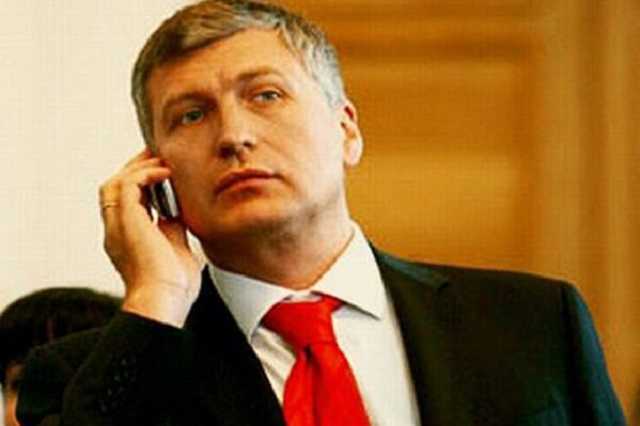 "Я от Зеленского": в компании Фукса и Хомутынника засветился еще один "добродетель"