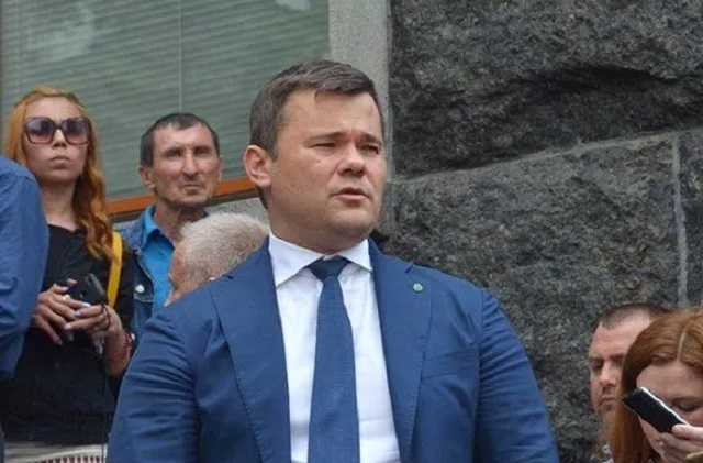 «Там гибнут наши украинцы»: глава администрации Зеленского за переговоры с Россией