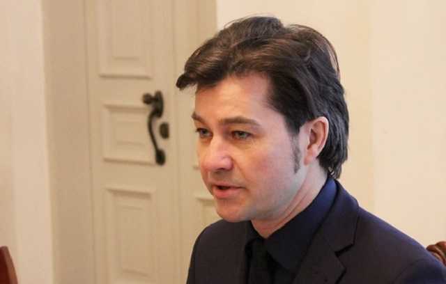 Нищук хочет снова возглавить Минкульт