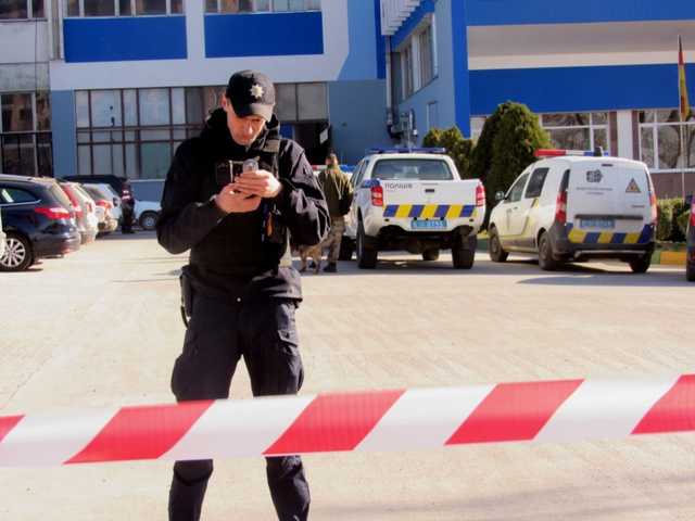 Ложное сообщение о минировании дома родителей Зеленского в Кривом Роге расследуют как теракт