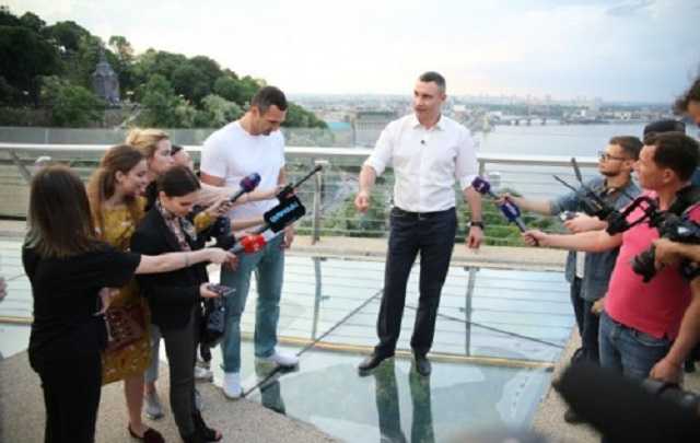 Что бы Кличко ни собирался сделать, в итоге всегда получается грандиозный облом – политтехнолог