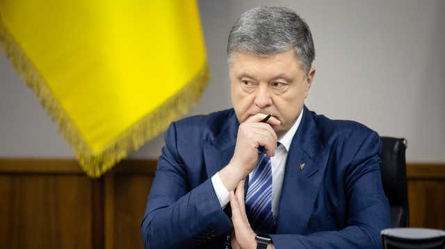 Михаил Подоляк: “Жлобовник Порошенко”
