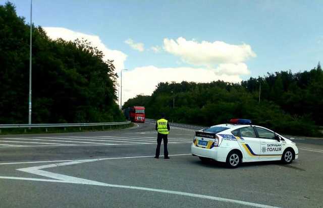 Юристы сообщили водителям о важном нюансе при остановке патрульными