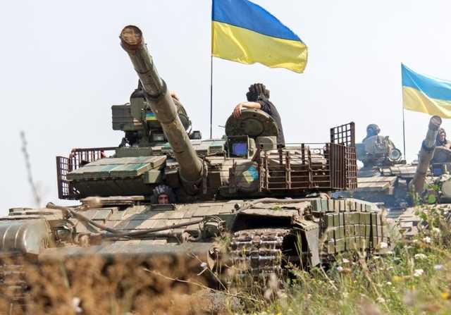 На Донбассе боевики не прекращают обстрелы: ранены два бойца ВСУ