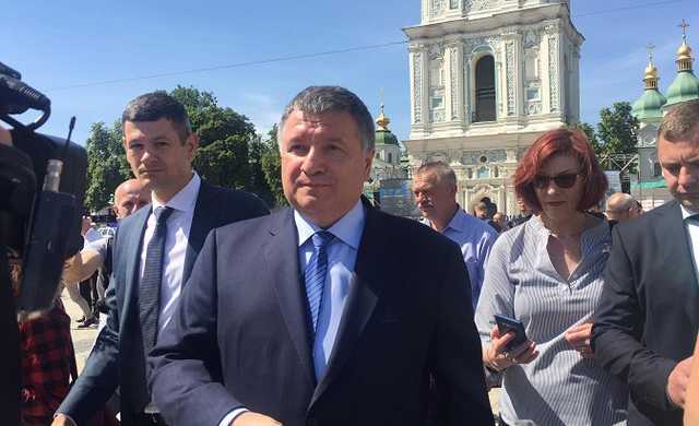 Аваков не собирается в отставку из-за смерти Кирилла Тлявова, увольнение Князева необходимостью также не считает