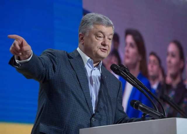 «Звучит как приглашение РФ на Донбасс»: Порошенко отреагировал на заявление Зеленского