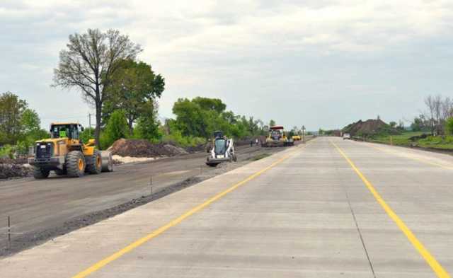 В Полтавской области начали строить цементные дороги