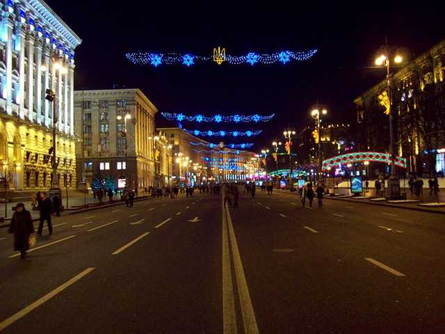 Слушал музыку. В центре Киева в метро подрезали парня