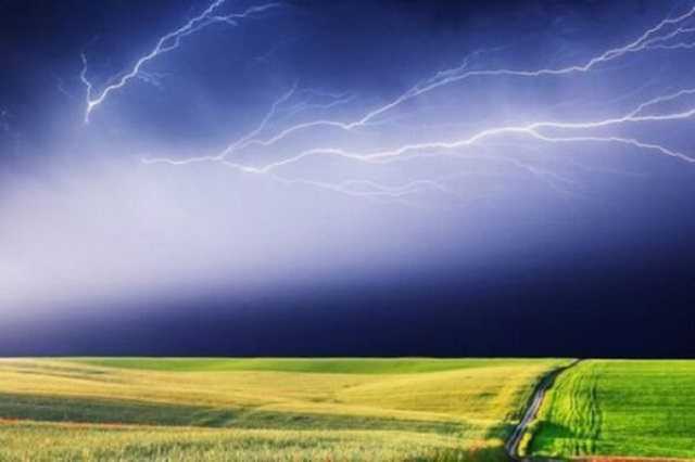 Буря продолжается: синоптики уточнили свежий прогноз по Украине