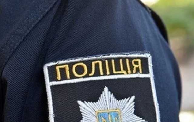 В Ровенской области полицейская начальница выстрелила себе в бедро