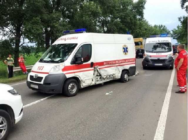 Под Киевом в ДТП попала «скорая»