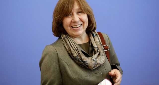 Алексиевич призывает судить работников российского телевидения