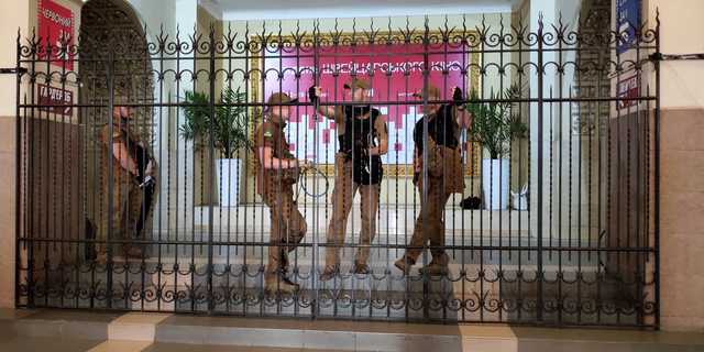 Колишні орендарі кінотеатру «Київ» прокоментували рейдерське захоплення будівлі