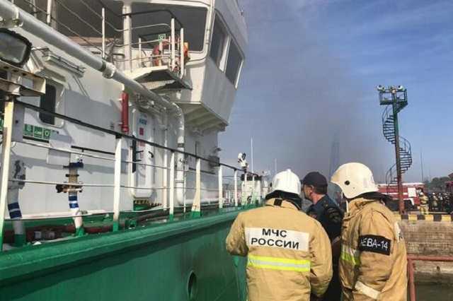 В России рванул танкер с нефтью: есть пострадавшие и пропавшие без вести