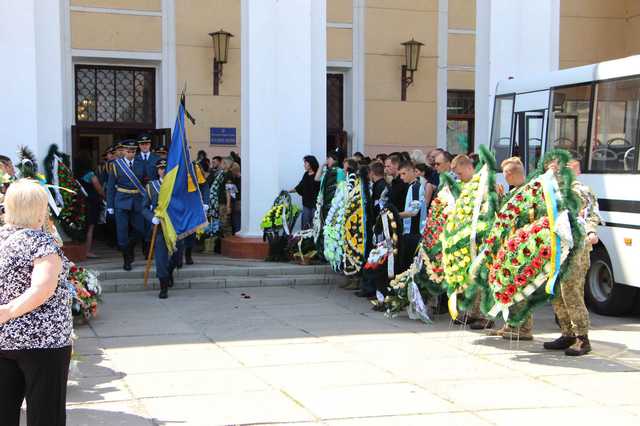 В Виннице простились с погибшим в авиакатастрофе офицером