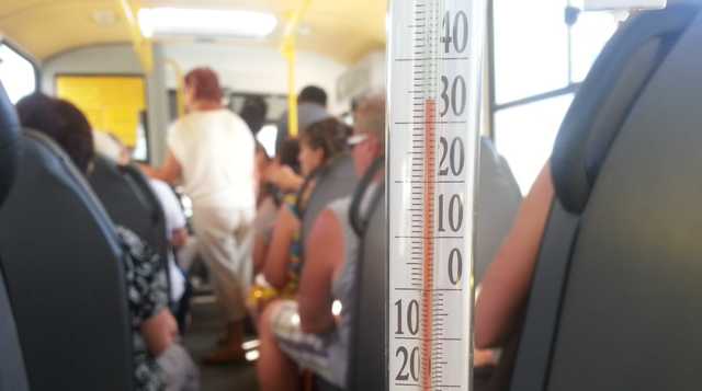 “Сауна на колесах”: в Киеве провели замеры температуры воздуха в общественном транспорте