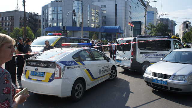 На Оболони в Киеве 42-летний мужчина насиловал и грабил женщин