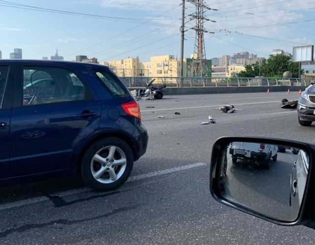 ДТП в Киеве с переворотом и погибшими: появилось видео с места аварии